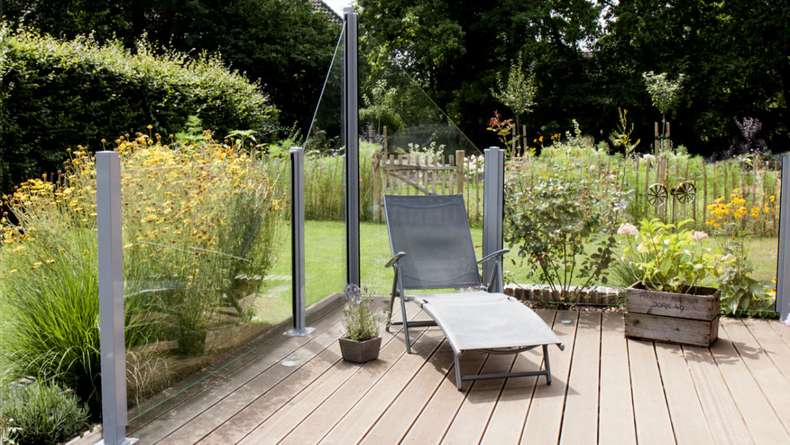 planeo Gardence Flair - Glas-Sichtschutz Schräg 90 x 180 cm