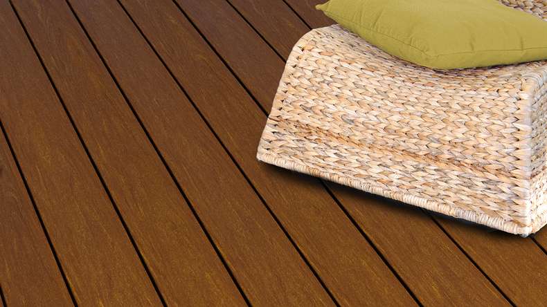 planeo WPC - Terrassendiele massiv Walnuss 3,90m - geriffelt