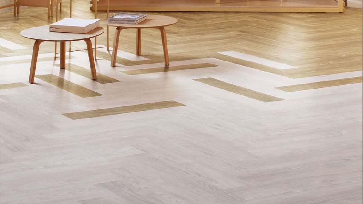 Forbo Allura Wood 70 Vinyle adhésif - Natural Ash 750 x 150 mm (63661DR7)
