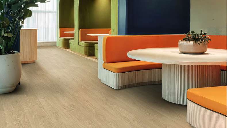 Gerflor Vinyle à clic Rigid - Création 70 Clic EIR Lounge Oak Beige | Grain synchronisé (61331272)