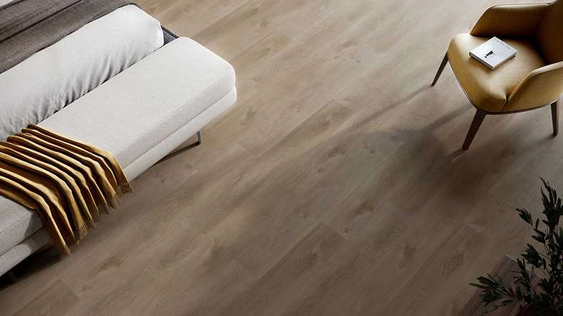 planeo Vinile rigido Klick - HOMEtec Basic 30 IXPE Rovere ambrato illuminato dal sole | Isolamento acustico integrato (RP-E30-5)