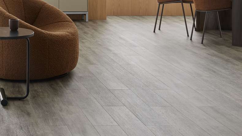 planeo Klebevinyl - SilentIQ Wood 2in1 Objekt Alveza | Trittschalldämmung integr. (F-DW-SIQ-17080)