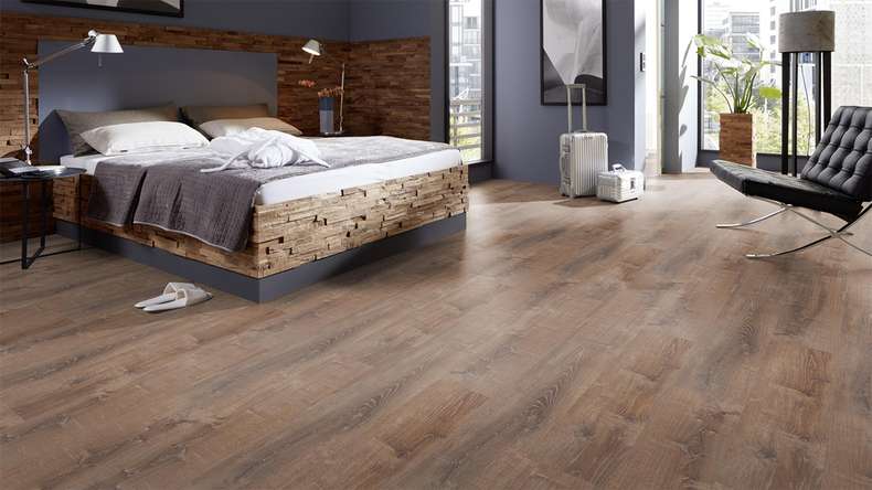 Skaben Sol PVC clipsable - ProfiKlick Chêne fumé naturel | gaufrage synchrone (SP-6200196)
