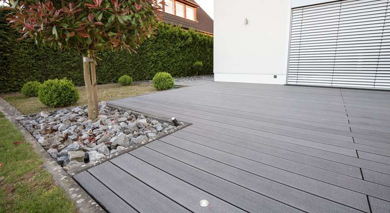 Komplett-Set TitanWood 3m Massivdiele Holzstruktur Hellgrau 9.2m² inkl. Alu-UK