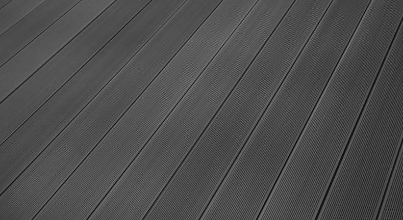 Komplett-Set TitanWood 4m Massivdiele Rillenstruktur dunkelgrau 8.2m² inkl. Alu-UK