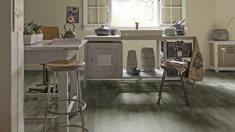 Vinile adesivo Forbo Allura Wood 55 - Frassino salvia 750 x 150 mm (63664DR5)