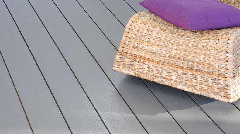 planeo WPC - Terrassendiele massiv Grau 3,30m - geprägt