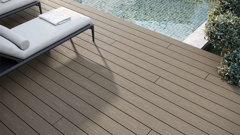 planeo CoEXWood Lame de terrasse WPC massif enrobé - gris/ciment 4.8m structuré