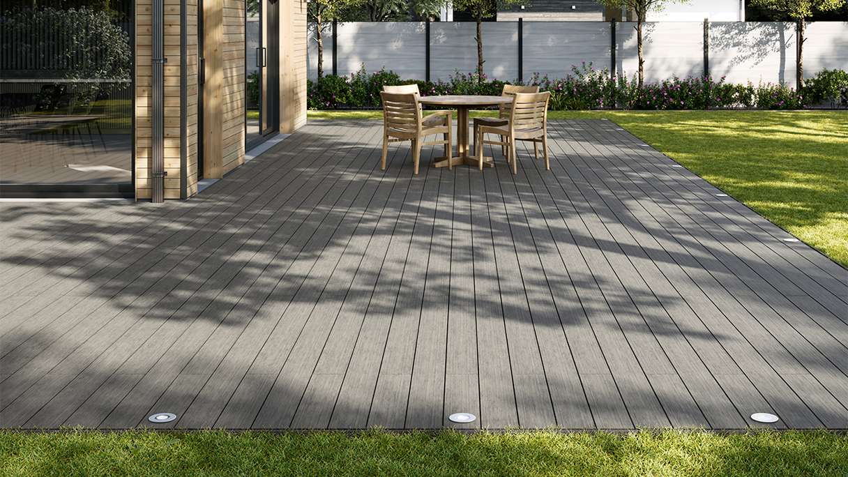 planeo AntikWood Lame de terrasse WPC massif - gris pierre 3m vieilli à l'ancienne