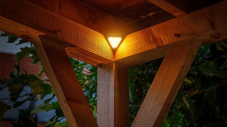 planeo Eclairage de jardin 12V - Applique murale LED Tiga Corner - 3.5W 100 lumens