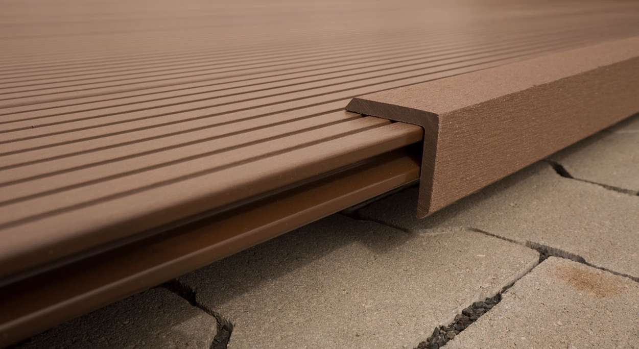 planeo WPC bande d'angle brun foncé pour planches de terrasse - 2,2m