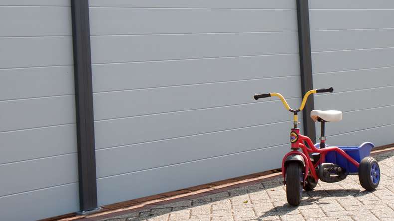planeo Gardence Metallic - Clôture aluminium Carré gris argenté DB 701