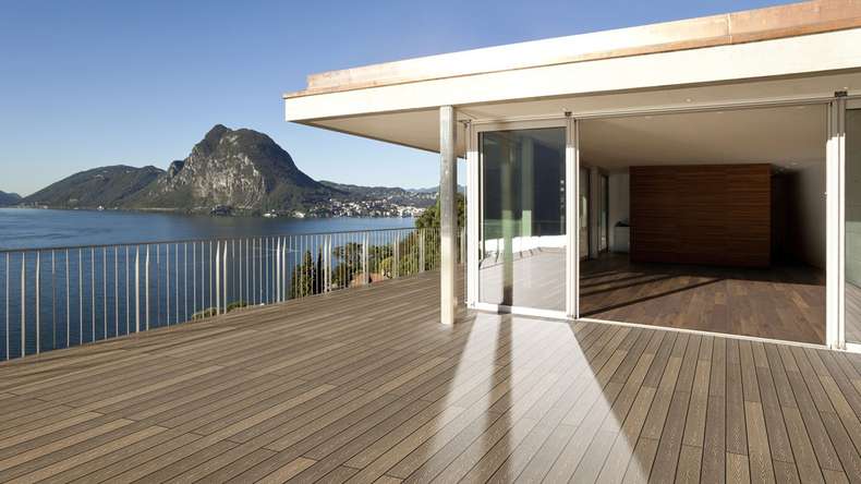 Planeo SolidWood WPC Terrassendiele - Erdbraun 3m französisch/struktur 3D