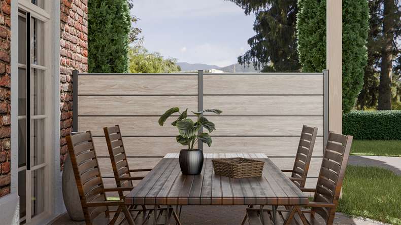 planeo Gardence Simply Premium - Clôture à emboîter en PVC Sheffield Oak light avec pilastres en anthracite 180 x 180 cm