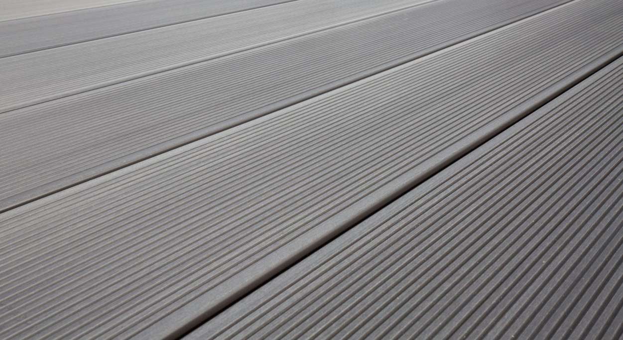 Set completo TitanWood 3m struttura a listello cavo scanalato grigio chiaro 21,3m² incl. alluminio-UK