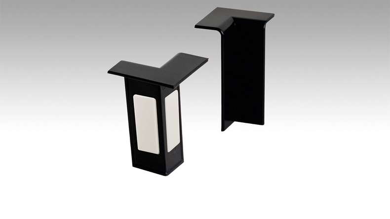 Angolo interno autoadesivo MEISTER per profilo battiscopa 15 MK | 15 F MK | 20 PK | 20 PK Aqua 2039 Nero (800034-01-02039)