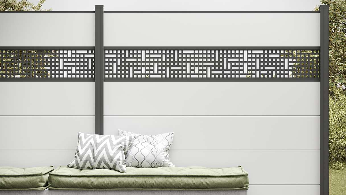 planeo Gardence Simply - PVC-Steckzaun Quadratisch Weiss 180 x 180 cm
