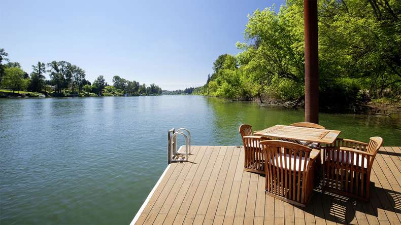Decking in legno TerraWood - Larice canadese - scanalato / scanalato