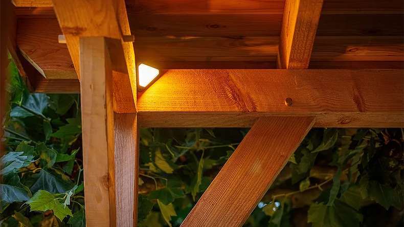 planeo Eclairage de jardin 12V - Applique murale LED Tiga Corner - 3.5W 100 lumens