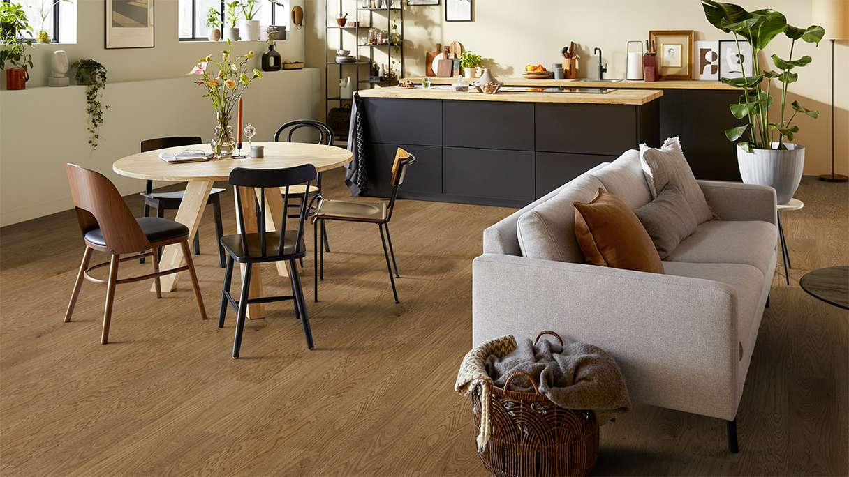 Vinile adesivo Forbo Allura Wood 40 - Rovere elegante miele 750 x 150 mm (60165DR4)
