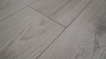 planeo Laminat - MAX Eiche hellgrau | Synchronprägung (PDW-489131)