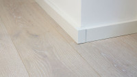 Außenecken selbstklebend für Fußleiste F100202M Modern Weiß 18 x 80 mm