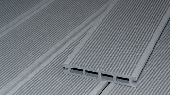 planeo ECO-Line WPC Terrassendiele Hohlkammer Hellgrau - glatt/gerillt