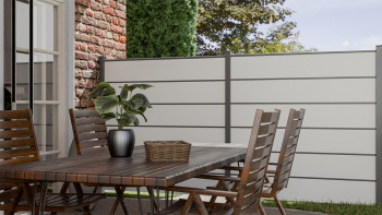 planeo Gardence Simply Premium - PVC-Steckzaun Weiss mit Lisenen in Anthrazit 180 x 180 cm
