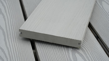 planeo Elegant BPC Terrassendiele - Pro 3D Massivdiele Silbereiche Holzstruktur