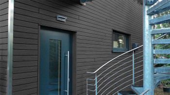 planeo Fassado - Latte WPC en losange revêtement de façade anthracite