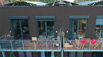planeo Fassado - Latte WPC en losange revêtement de façade anthracite