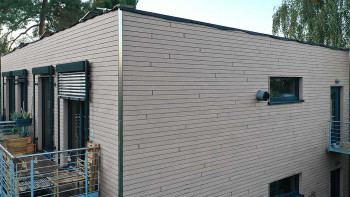 planeo Fassado - Latte WPC en losange revêtement de façade gris pierre