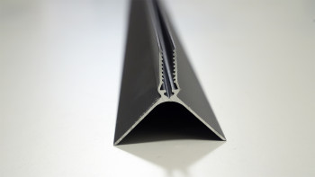 planeo Fassado - Profilé de finition d'angle intérieur en aluminium noir 2.90m
