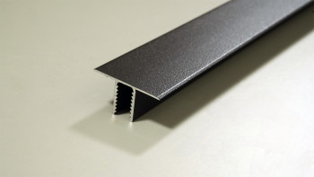 planeo Fassado - Profilé de finition en T noir 2.90m