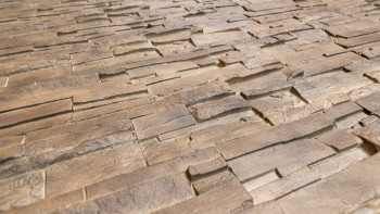 panneau de façade planeo aspect pierre - NoviStone Brownstone 1054 x 334 mm