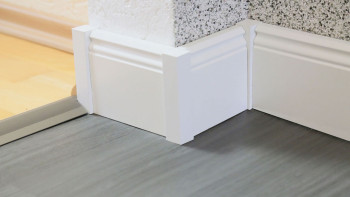 planeo angoli quadrati in legno 22mm 4pz.