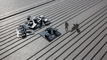 clip per terrazza planeo in acciaio inox ca. 4 mm di giunzione - 100 pz. incl. viti