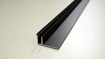 planeo Fassado - Profilo terminale nero 2,90m