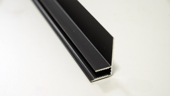 planeo Fassado - Profilo terminale nero 2,90m