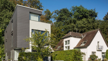 planeo Fassado - Rivestimento facciata a fasce romboidale WPC Grigio lava Prime